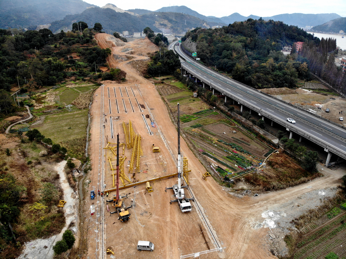 项目永临互通梁厂建设.jpg